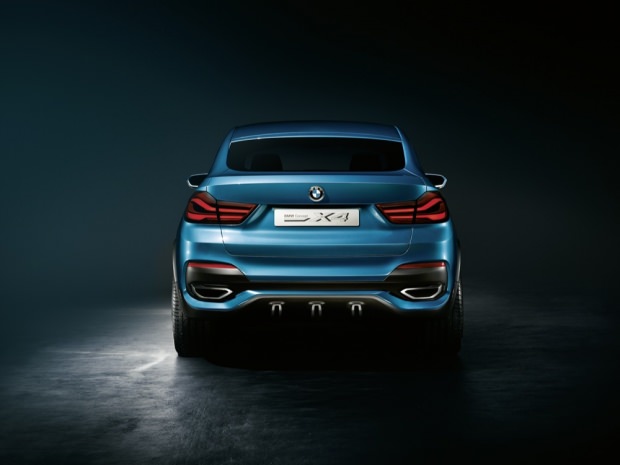 BMW X4 back