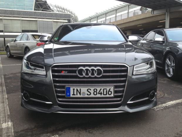 Audi S8 front