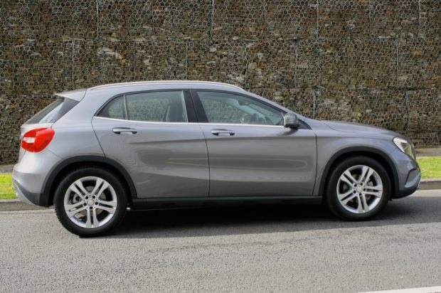 Mercedes GLA side