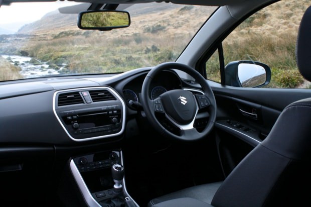 Suzuki SX4 S-Cross interior