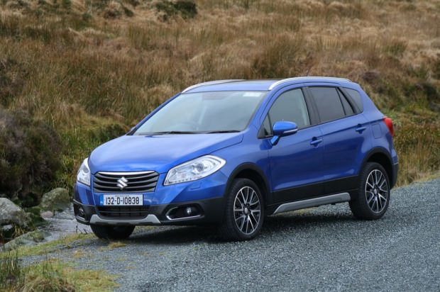 Suzuki SX4 S-Cross side