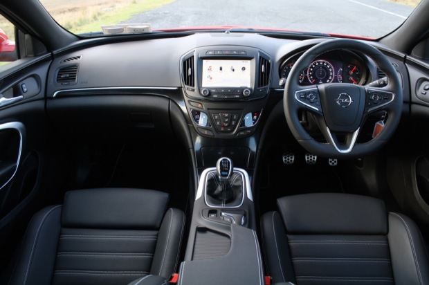 Opel Insignia OPC interior