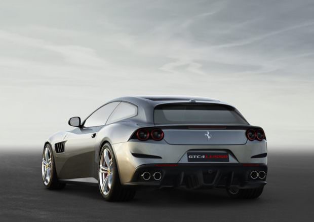 Ferrari_GTC4Lusso_r_3_4_LR50-to-70