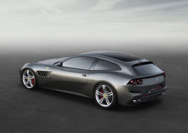 Ferrari_GTC4Lusso_side_r_high_LR50-to-70