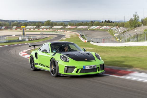 Porsche 911 GT3 RS at speed