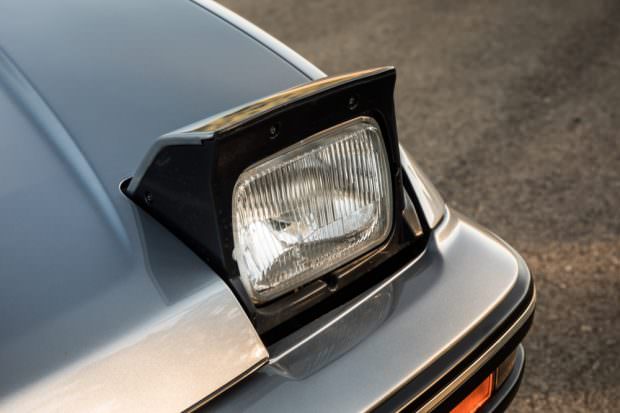 Honda Prelude pop up light