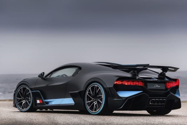 Bugatti Divo rear side view