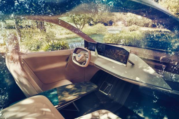 BMW Vision iNEXT interior