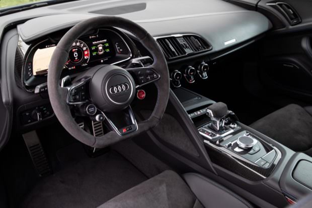 Audi R8 V10 performance interior
