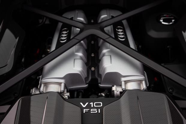 Audi R8 V10 performance engine
