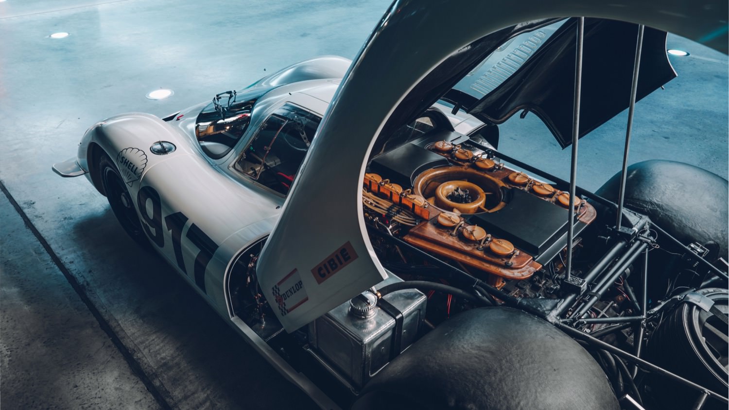 Porsche 917 engine bay