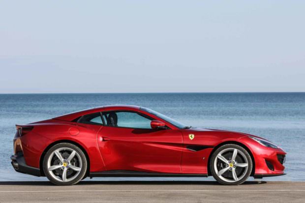 Ferrari Portofino side 