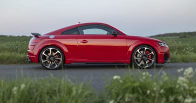 Audi TT RS side profile