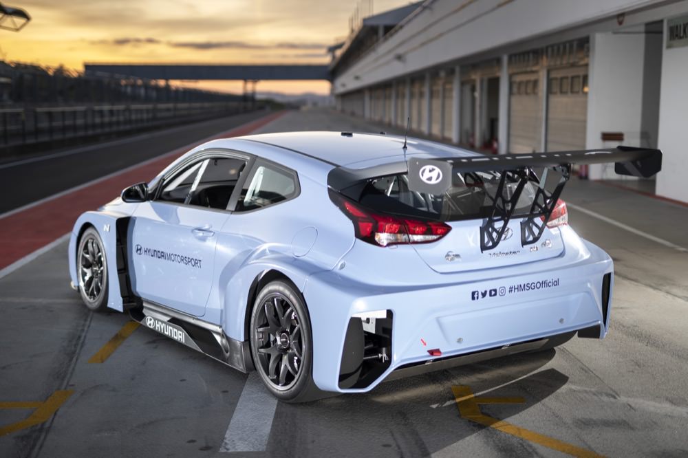 Hyundai Veloster N ETCR rear 