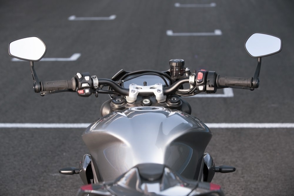 Triumph Street Triple RS bars