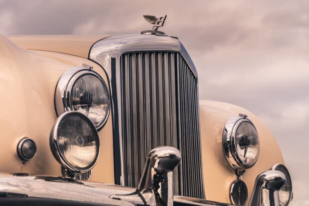 1952 Bentley R-Type Continental grille