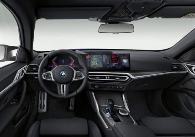 BMW i4 M50 interior