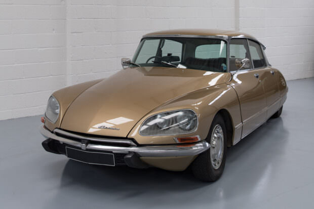 Citroen DS gets electric conversion by Electrogenic