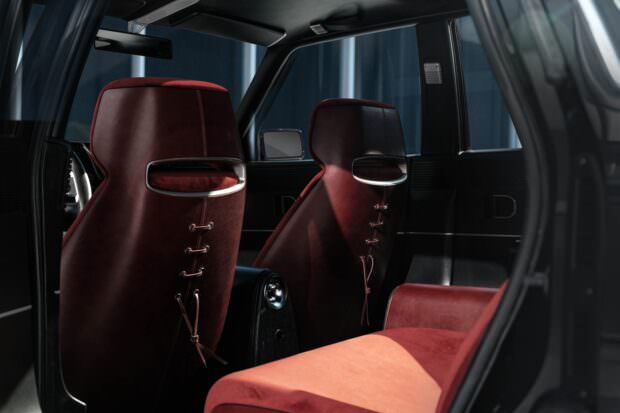 Hyundai Grandeur restomod seats