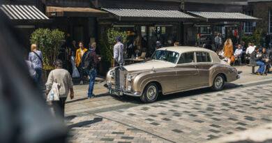 Lunaz unveils electric Rolls-Royce for luxury hotels